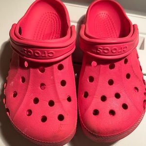 Crocs - baya crocs - Womens size 7 mens 5 - pink